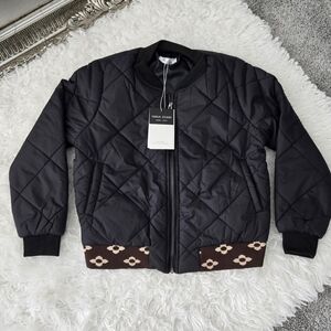 Vogue Studio Quilted Puffer Jacket. Size Medium. New.